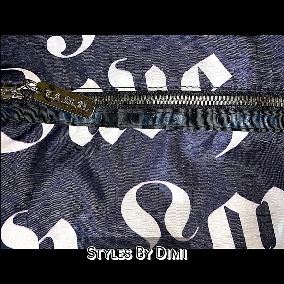 ✨L.A.M.B by Gwen Stefani Messenger Bag✨ - Picture 10 of 15